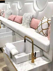 Foot bath, manicure, massage chair, spa sofa, surf lights, automatic water supply and discharge.
